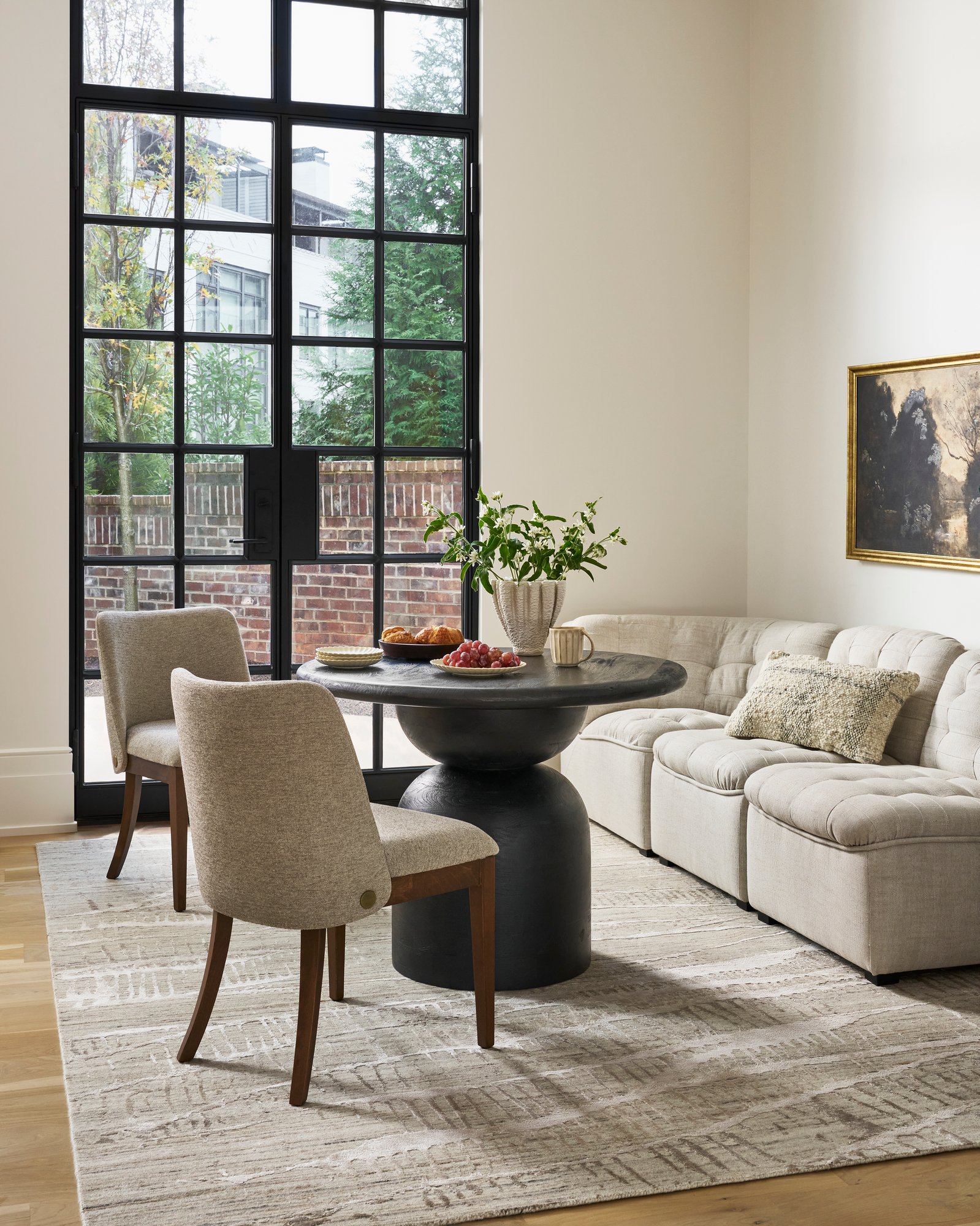 Surya_JYL2303-roomscene_201
